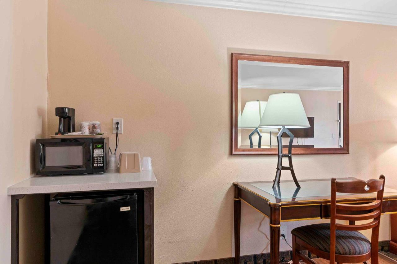 אנהיים The Lemon Tree Hotel מראה חיצוני תמונה