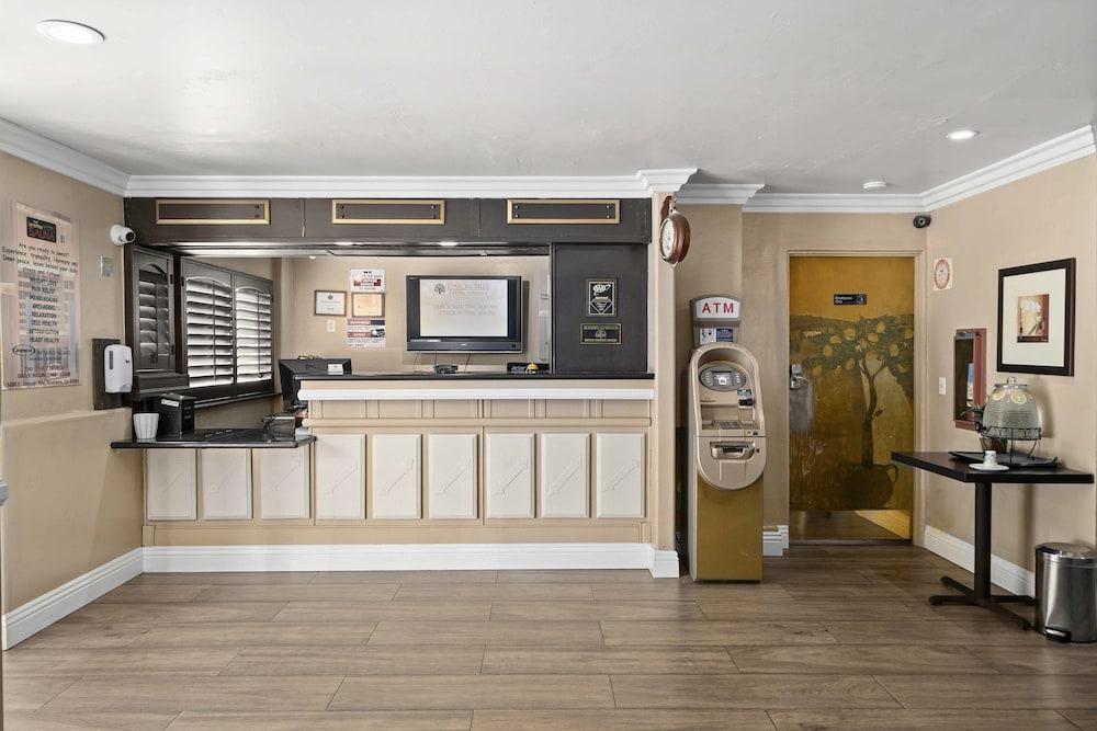 אנהיים The Lemon Tree Hotel מראה חיצוני תמונה